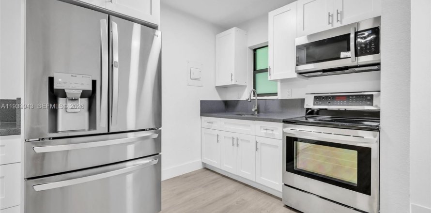 Квартира в Майами, Флорида 2 спальни, 64.29м2 № 1997120