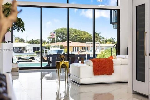 House in Fort Lauderdale, Florida 4 bedrooms, 302.68 sq.m. № 1941704 - photo 10