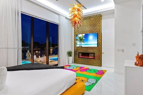 House in Fort Lauderdale, Florida 4 bedrooms, 302.68 sq.m. № 1941704 - photo 25