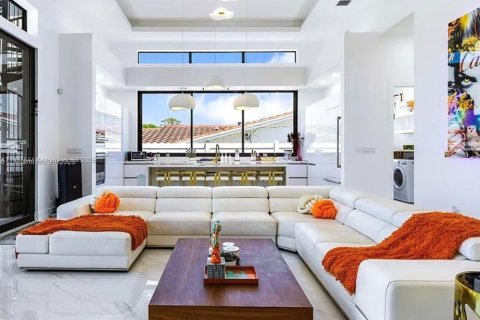 House in Fort Lauderdale, Florida 4 bedrooms, 302.68 sq.m. № 1941704 - photo 7