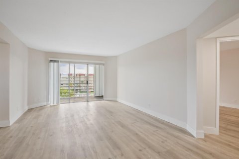 Copropriété à vendre à Lake Worth, Floride: 2 chambres, 103.49 m2 № 2089630 - photo 6