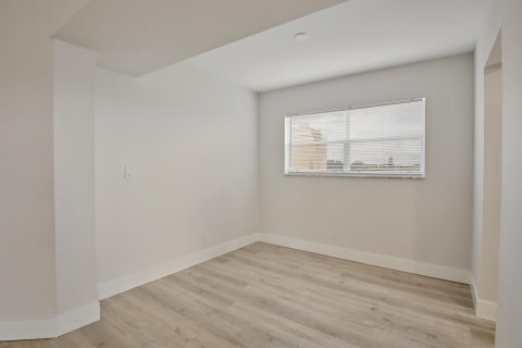 Copropriété à vendre à Lake Worth, Floride: 2 chambres, 103.49 m2 № 2089630 - photo 8