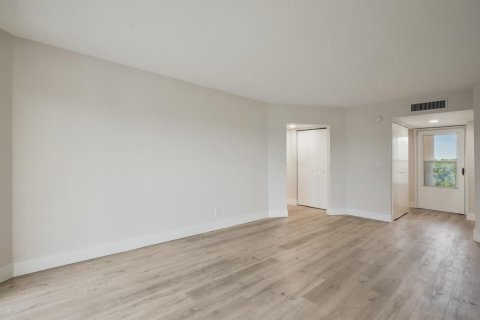 Copropriété à vendre à Lake Worth, Floride: 2 chambres, 103.49 m2 № 2089630 - photo 7