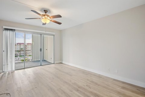 Copropriété à vendre à Lake Worth, Floride: 2 chambres, 103.49 m2 № 2089630 - photo 11