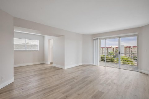 Condo à Lake Worth, Floride, 2 chambres  № 2089630