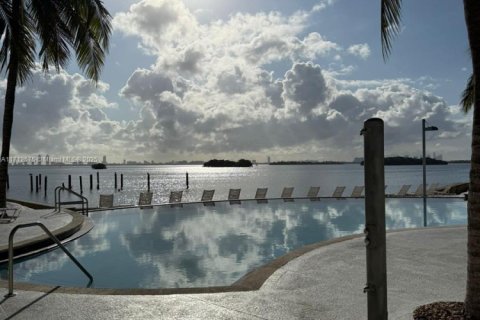 Купить кондоминиум в Майами, Флорида 1 спальня, 72м2, № 1957854 - фото 8