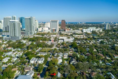 House in Fort Lauderdale, Florida 3 bedrooms, 162.67 sq.m. № 1994673 - photo 9