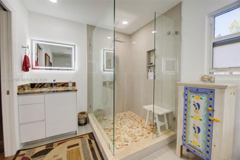 House in Fort Lauderdale, Florida 3 bedrooms, 162.67 sq.m. № 1994673 - photo 22