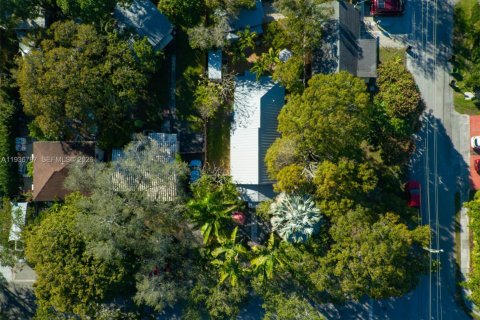 House in Fort Lauderdale, Florida 3 bedrooms, 162.67 sq.m. № 1994673 - photo 7