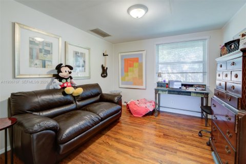 House in Fort Lauderdale, Florida 3 bedrooms, 162.67 sq.m. № 1994673 - photo 24