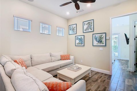Купить виллу или дом в Киссимми, Флорида 3 комнаты, 130.99м2, № 2231691 - фото 8