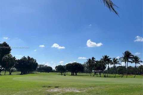 Copropriété à vendre à Pembroke Pines, Floride: 2 chambres, 108.7 m2 № 1958405 - photo 29