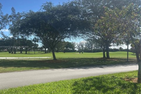 Copropriété à vendre à Pembroke Pines, Floride: 2 chambres, 108.7 m2 № 1958405 - photo 24