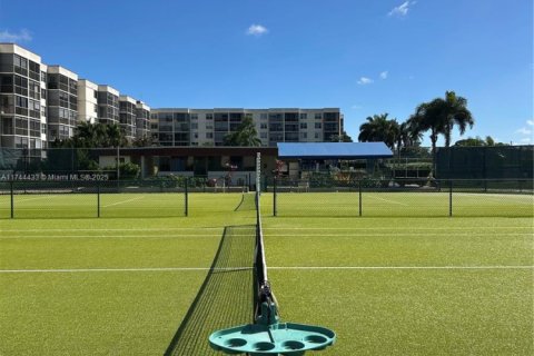 Copropriété à vendre à Pembroke Pines, Floride: 2 chambres, 108.7 m2 № 1958405 - photo 30