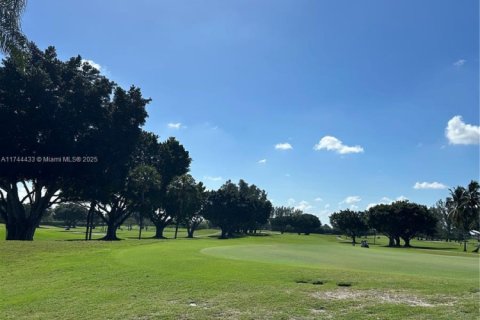 Copropriété à vendre à Pembroke Pines, Floride: 2 chambres, 108.7 m2 № 1958405 - photo 28