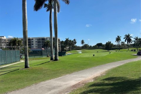 Copropriété à vendre à Pembroke Pines, Floride: 2 chambres, 108.7 m2 № 1958405 - photo 23