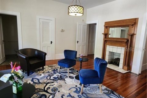 Immobilier commercial à louer à Inverness, Floride: 140.47 m2 № 2105290 - photo 5