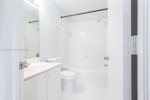 Condo in Homestead, Florida, 2 bedrooms  № 2087174 - photo 12