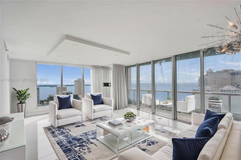 Снять в аренду кондоминиум в Майами, Флорида 3 спальни, 173.73м2, № 1991757 - фото 10