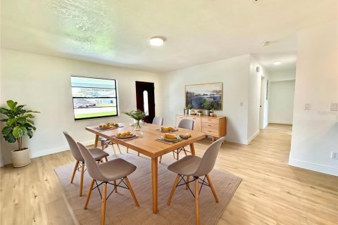 Casa en alquiler en Edgewater, Florida, 3 dormitorios, 159.42 m2 № 1880992 - foto 4