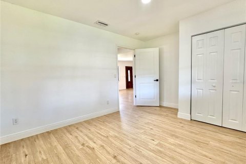 Casa en alquiler en Edgewater, Florida, 3 dormitorios, 159.42 m2 № 1880992 - foto 8