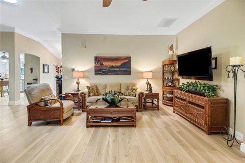 Casa en venta en The Villages, Florida, 3 dormitorios, 212.37 m2 № 2386581 - foto 21