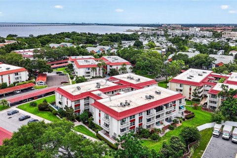 Copropriété à vendre à Clearwater, Floride: 2 chambres, 111.48 m2 № 2330101 - photo 21