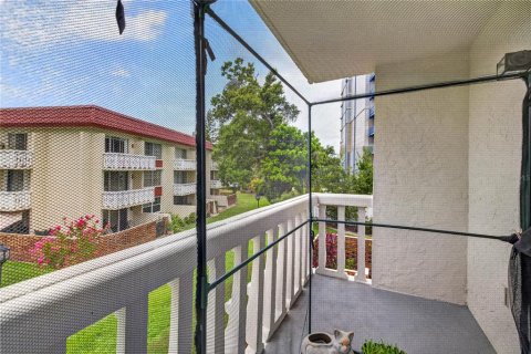 Copropriété à vendre à Clearwater, Floride: 2 chambres, 111.48 m2 № 2330101 - photo 11