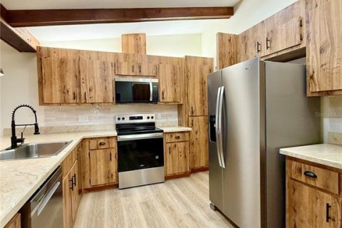 House in Seminole, Florida 3 bedrooms, 230.21 sq.m. № 1905851 - photo 3