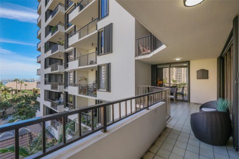 Condo in Miami, Florida, 2 bedrooms  № 1715252 - photo 26