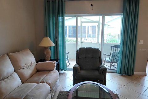 Villa ou maison à vendre à Poinciana, Floride: 2 chambres, 133.78 m2 № 2410295 - photo 5