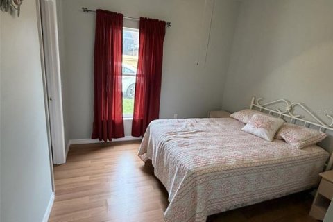 Villa ou maison à vendre à Poinciana, Floride: 2 chambres, 133.78 m2 № 2410295 - photo 16