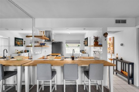 Copropriété à vendre à Coconut Creek, Floride: 1 chambre, 69.49 m2 № 2001193 - photo 4