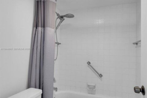 Copropriété à vendre à Coconut Creek, Floride: 1 chambre, 69.49 m2 № 2001193 - photo 16