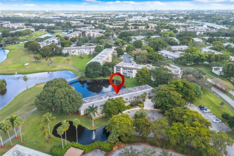 Copropriété à vendre à Coconut Creek, Floride: 1 chambre, 69.49 m2 № 2001193 - photo 23