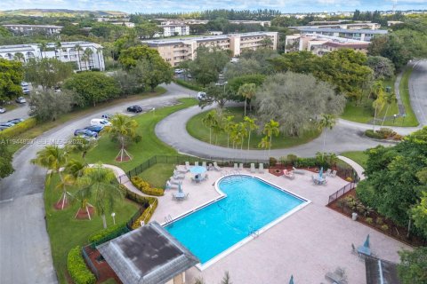 Copropriété à vendre à Coconut Creek, Floride: 1 chambre, 69.49 m2 № 2001193 - photo 25