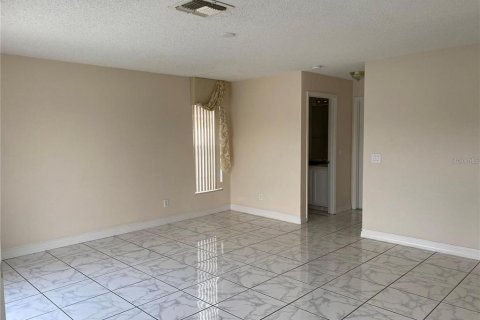 House in Orlando, Florida 4 bedrooms, 222.97 sq.m. № 2381212 - photo 7