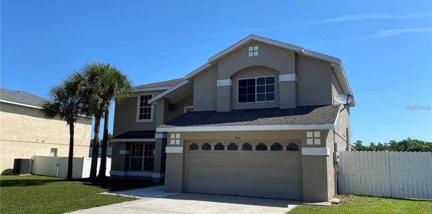 House in Orlando, Florida 4 bedrooms, 222.97 sq.m. № 2381212
