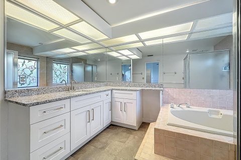 Villa ou maison à vendre à Plant City, Floride: 5 chambres, 286.51 m2 № 1912201 - photo 26