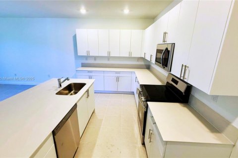 House in Kendall, Florida 5 bedrooms № 1942322 - photo 9