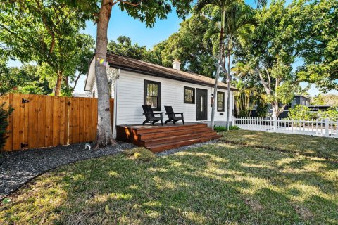 Villa ou maison à vendre à Fort Lauderdale, Floride: 2 chambres, 87.61 m2 № 2086019 - photo 2