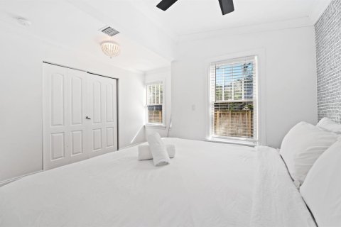 Villa ou maison à vendre à Fort Lauderdale, Floride: 2 chambres, 87.61 m2 № 2086019 - photo 13