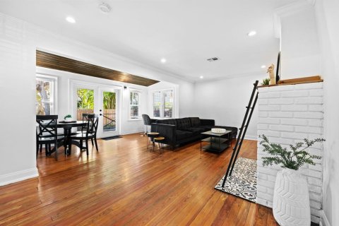 Villa ou maison à vendre à Fort Lauderdale, Floride: 2 chambres, 87.61 m2 № 2086019 - photo 4