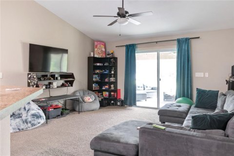 Casa en venta en Ocklawaha, Florida, 3 dormitorios, 179.67 m2 № 1904569 - foto 2