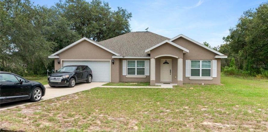 Casa en Ocklawaha, Florida 3 dormitorios, 179.67 m2 № 1904569