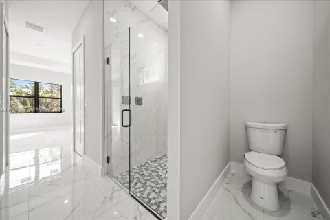 Casa en venta en Lehigh Acres, Florida, 4 dormitorios, 171.13 m2 № 2001493 - foto 18