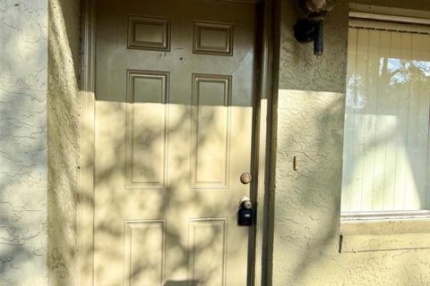 Condominio en alquiler en Orlando, Florida, 2 dormitorios, 98.57 m2 № 2234211 - foto 3