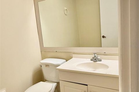 Condominio en alquiler en Orlando, Florida, 2 dormitorios, 98.57 m2 № 2234211 - foto 10