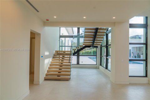 Casa en venta en Pinecrest, Florida, 8 dormitorios, 1084.17 m2 № 2071927 - foto 9