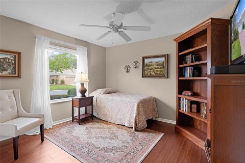 House in The Villages, Florida 3 bedrooms, 178.37 sq.m. № 1910908 - photo 29